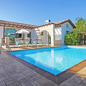 https://villa-ismini.hotelsatayianapa.com